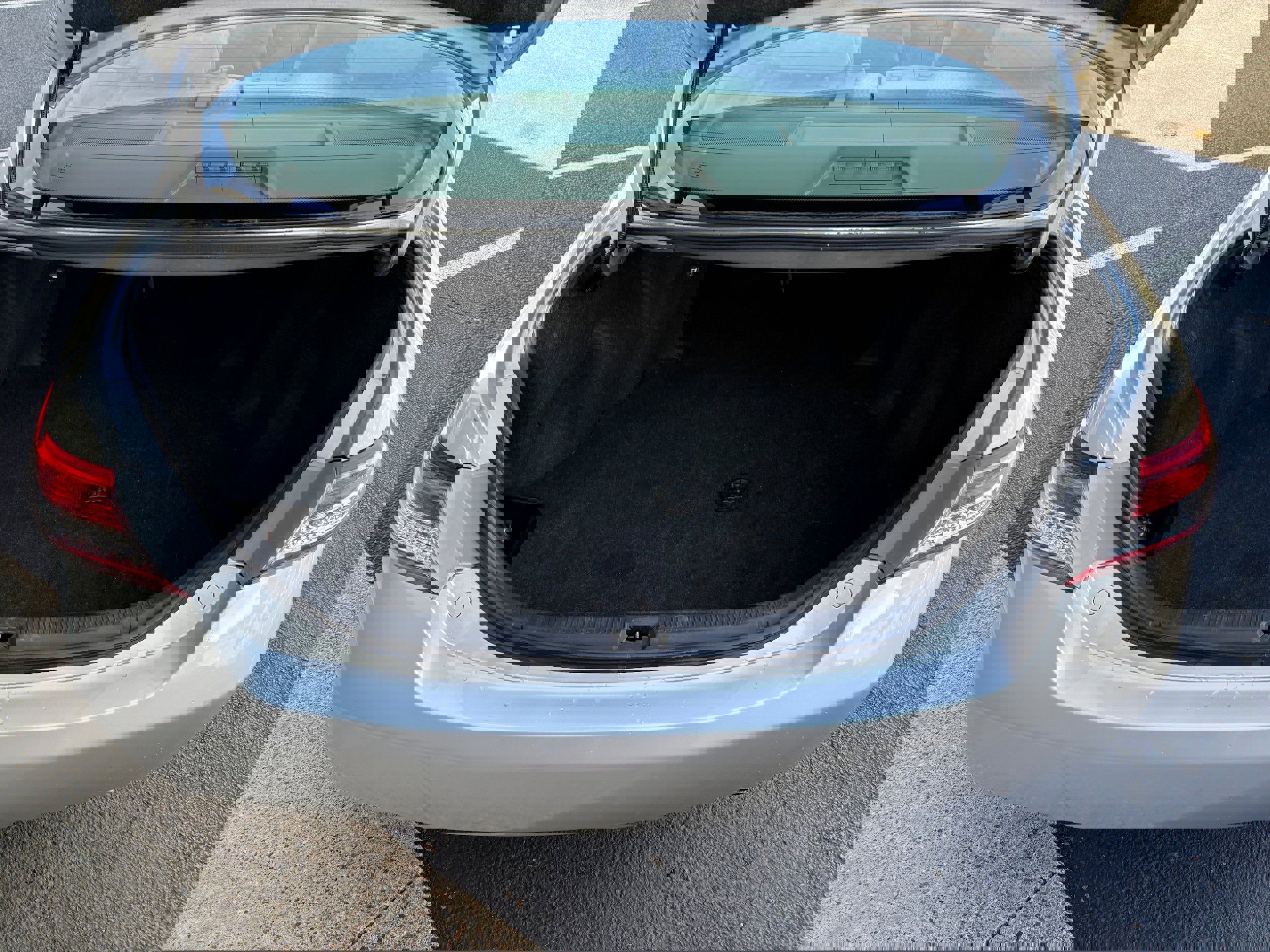 Used 2011 Toyota Camry LE image 13