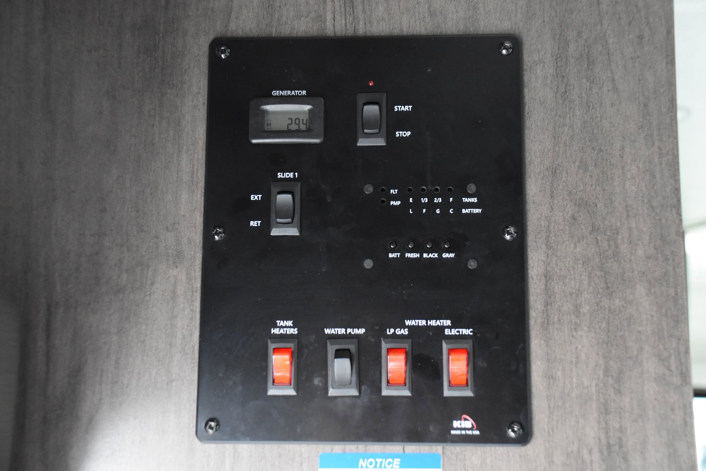 Used 2024 Ford E-450 and Econoline 450 Super Duty w/ Motorhome Prep Package RWD image 32