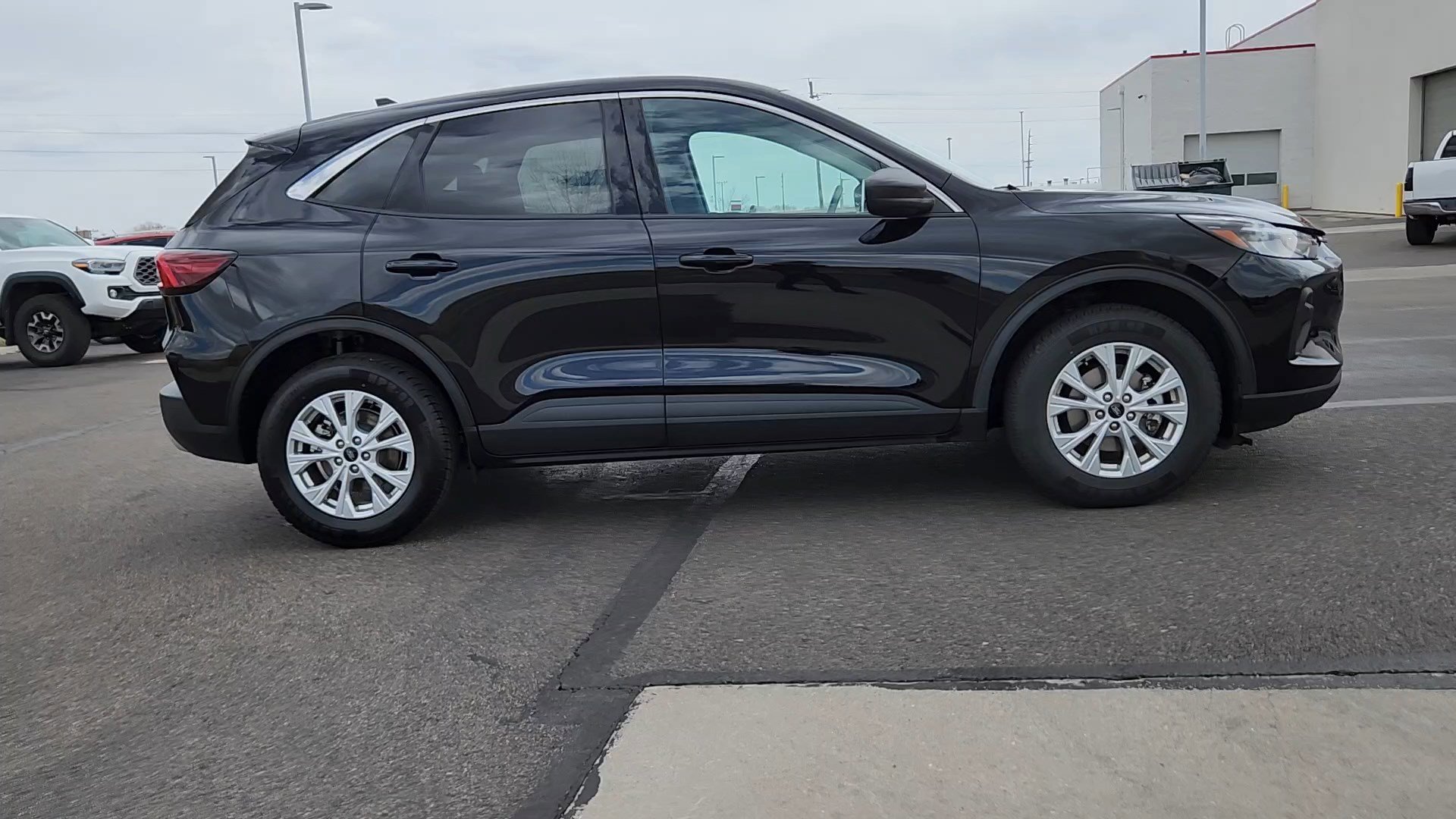 Used 2024 Ford Escape Active image 3