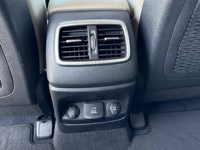 Used 2017 Kia Sorento EX w/ EX Premium Package image 32
