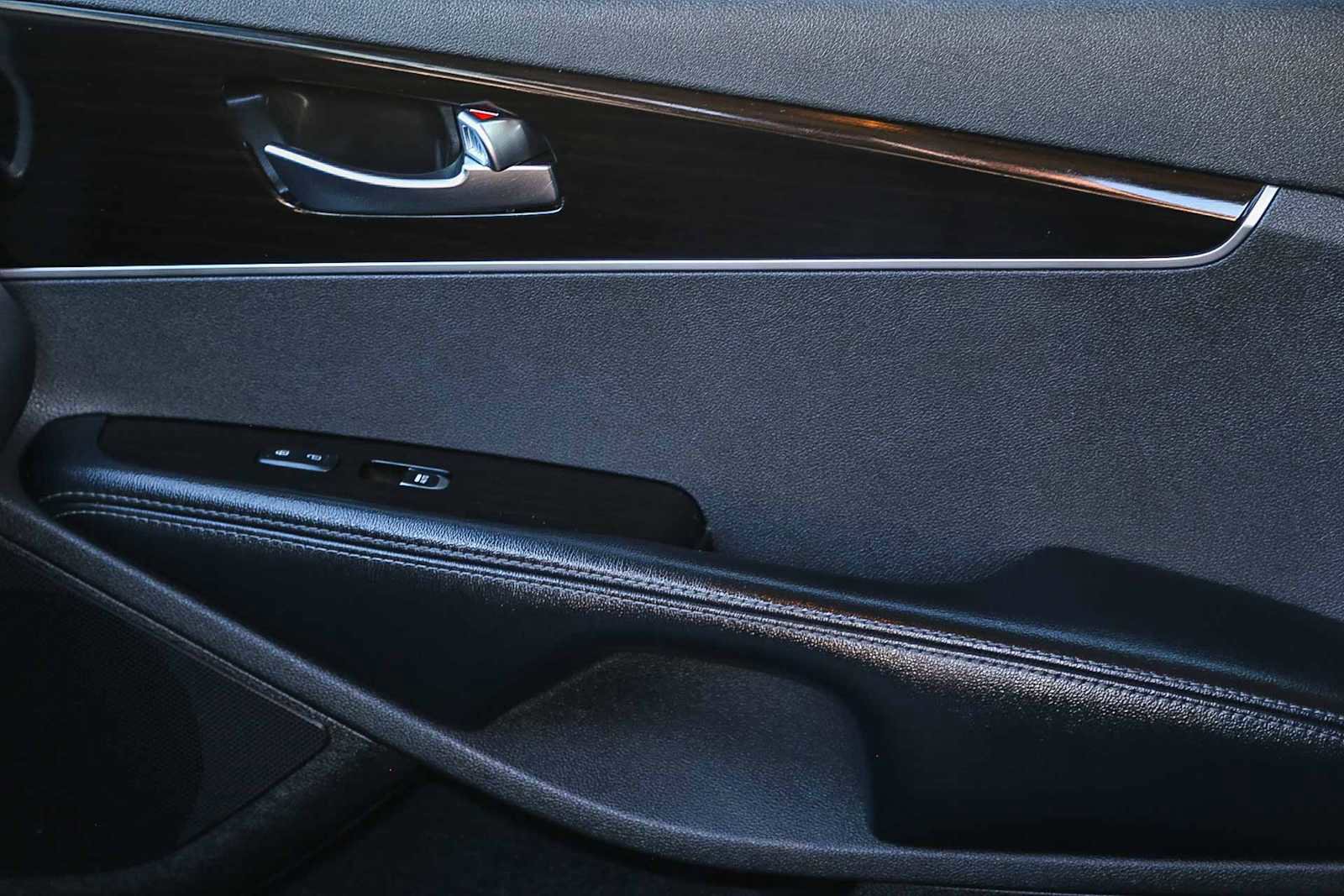 Used 2019 Kia Sorento EX image 17