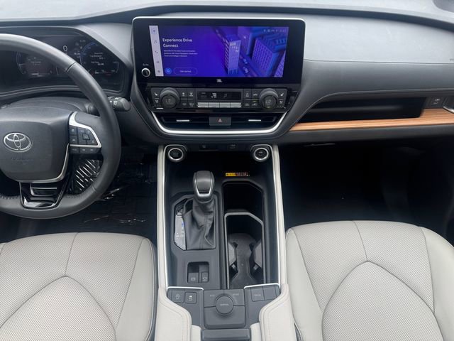 Certified 2024 Toyota Grand Highlander FWD image 13