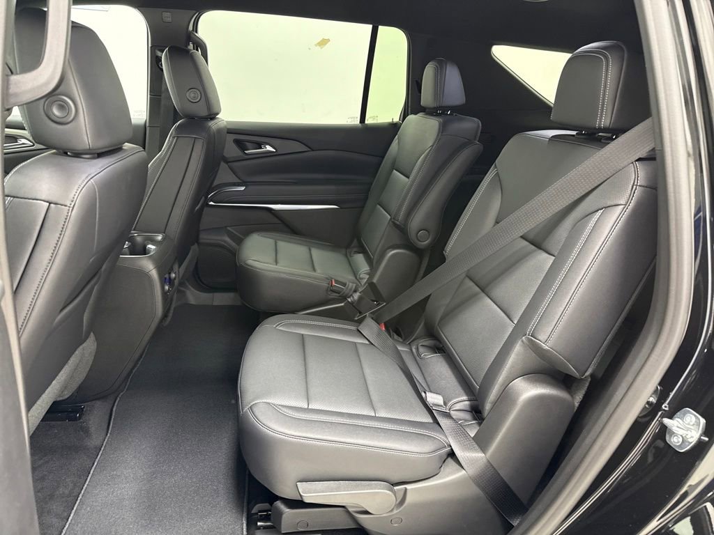 New 2026 Chevrolet Traverse LT w/ Midnight/Sport Edition image 18