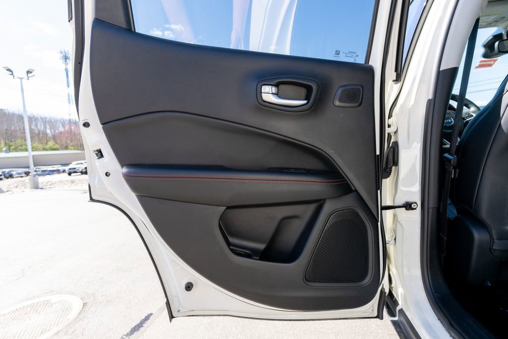 Used 2017 Jeep Compass Trailhawk w/ Leather Interior Group image 17