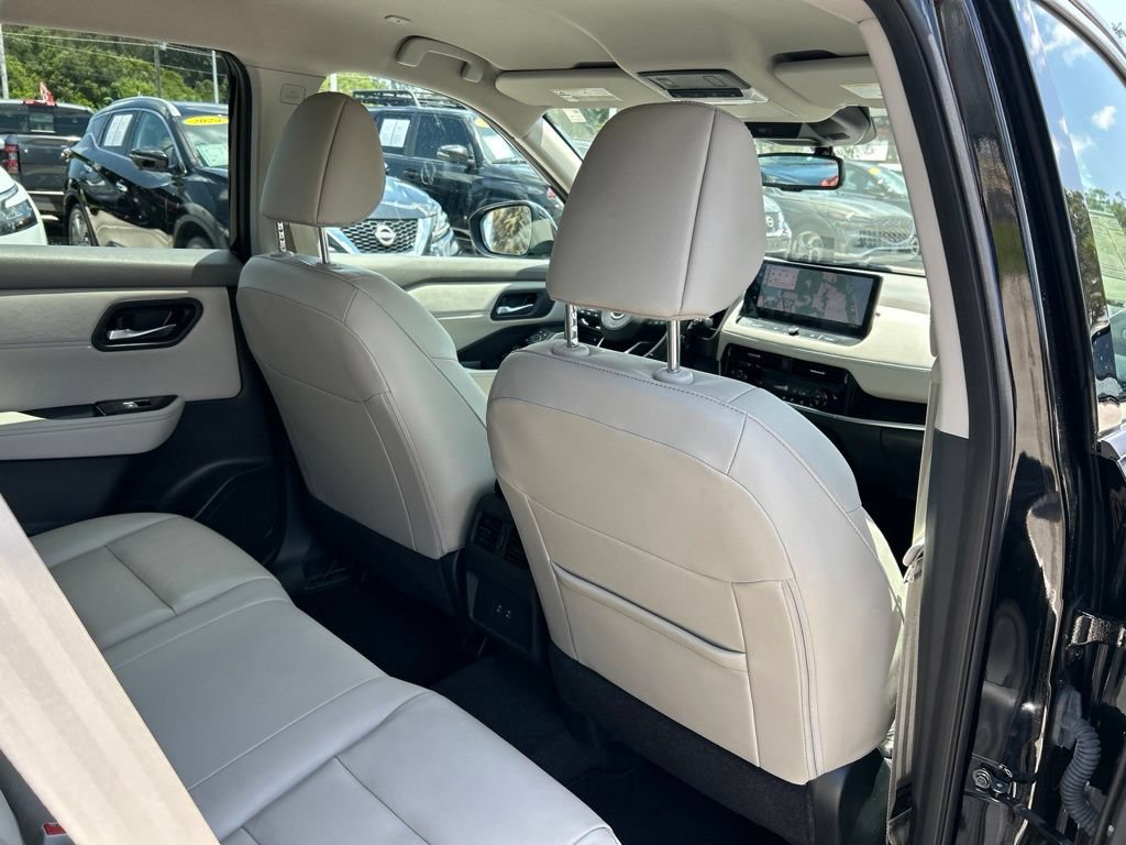Certified 2024 Nissan Rogue SL FWD image 49