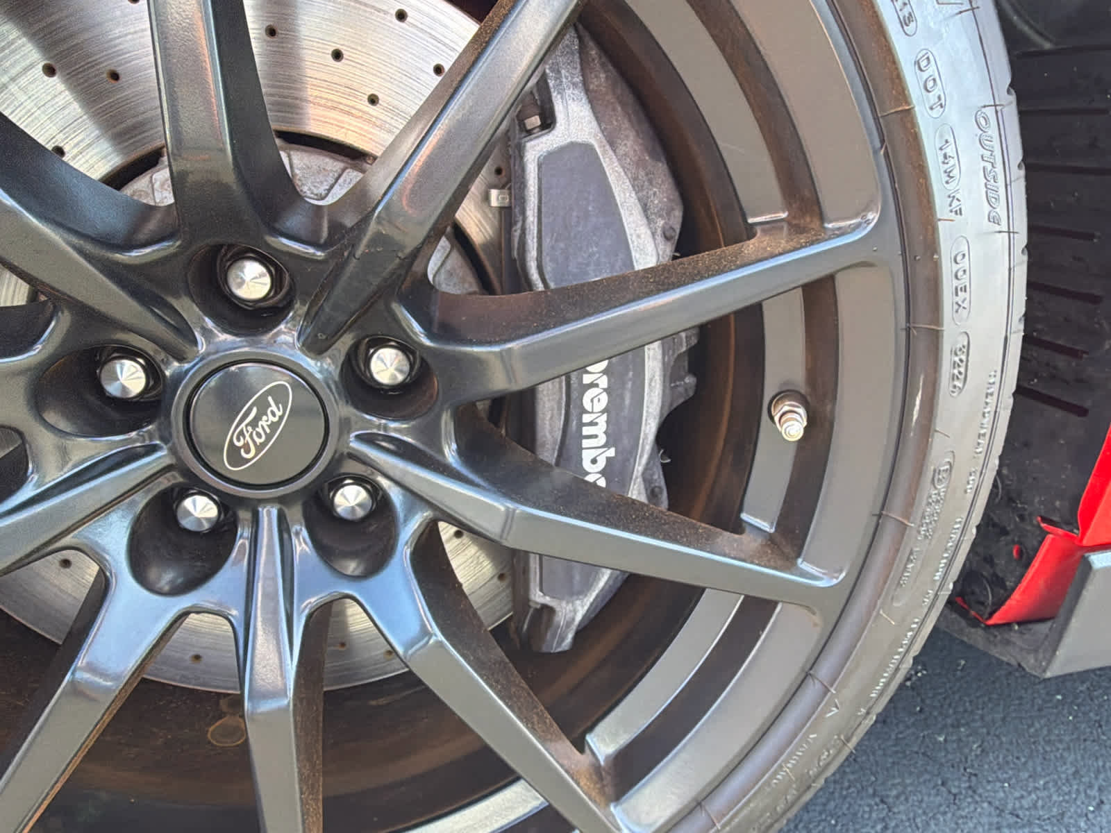 Used 2016 Ford Mustang Shelby GT350 w/ Technology Package image 27