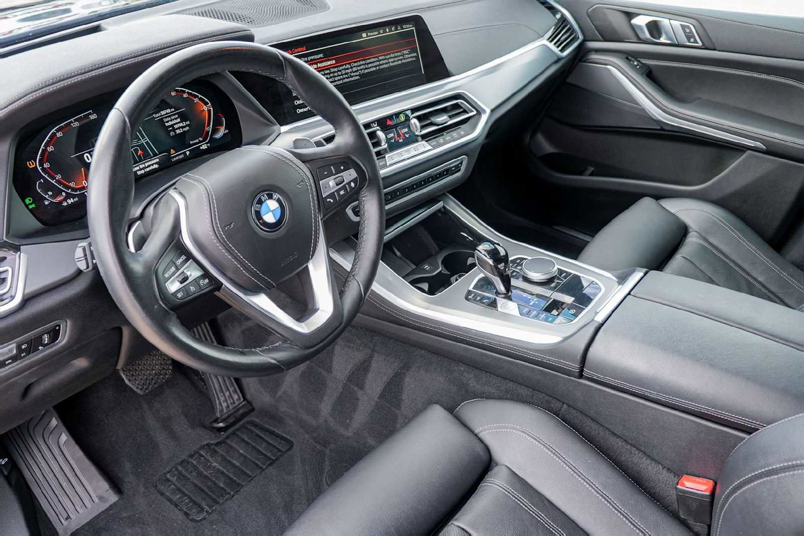 Used 2022 BMW X5 xDrive40i w/ Premium Package image 2