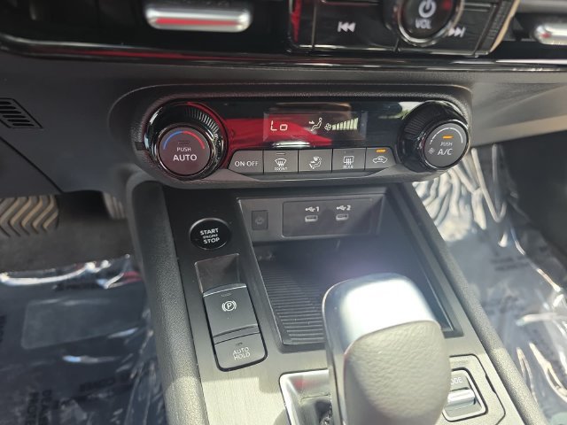 Used 2026 Nissan Kicks SV FWD image 19