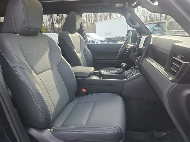 Used 2025 Lexus GX 550 image 29