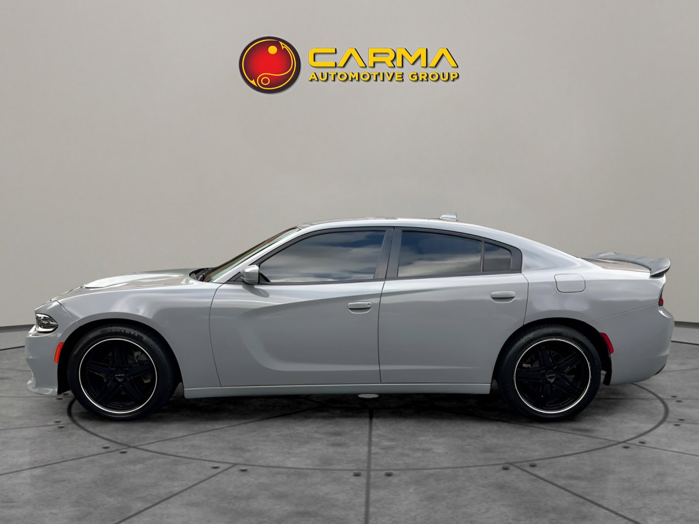 Used 2016 Dodge Charger R/T image 2