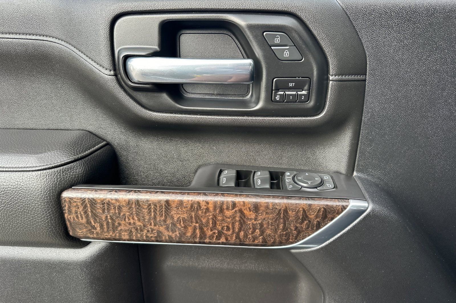 Used 2021 GMC Sierra 2500 Denali w/ Denali Ultimate Package image 11