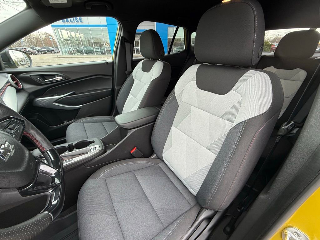 Used 2024 Chevrolet Trax RS w/ Driver Confidence Package image 22