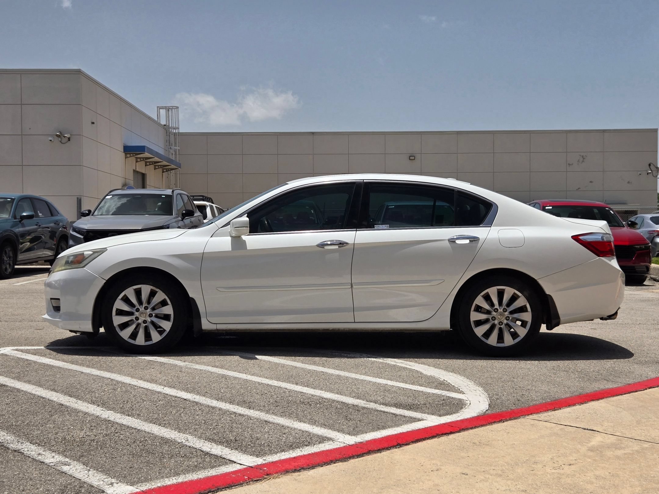 Used 2014 Honda Accord EX-L image 6