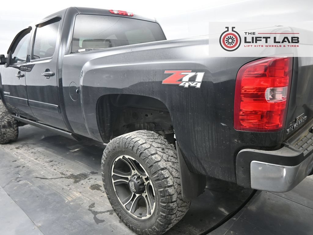 Used 2012 Chevrolet Silverado 2500 LTZ w/ Suspension Package, Off-Road AWD/4WD image 21