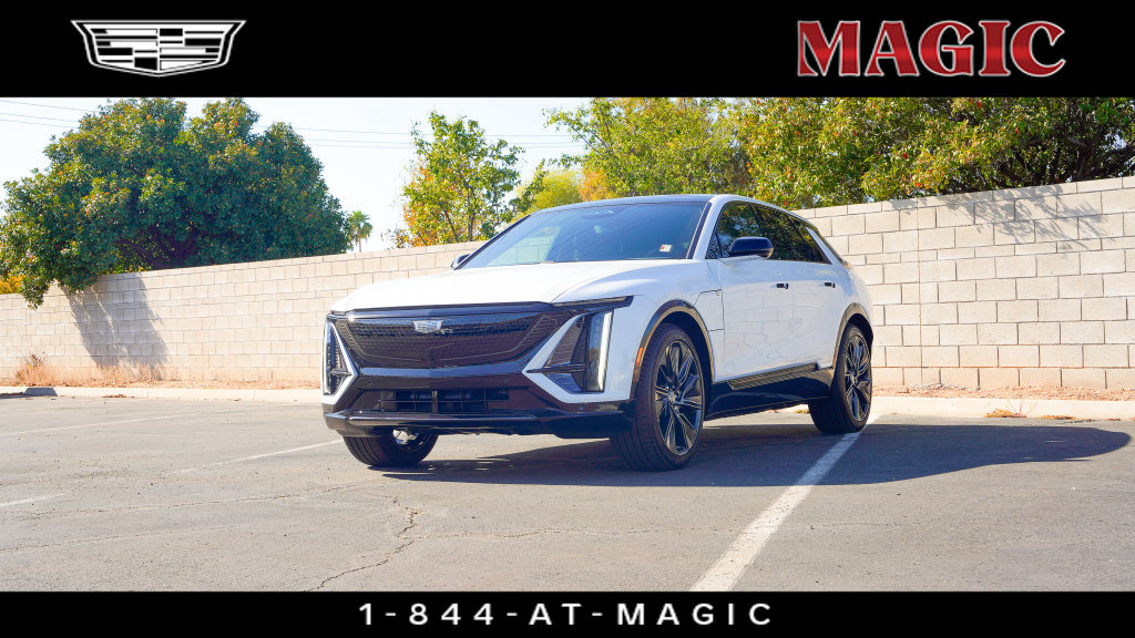New 2027 Cadillac Lyriq Signature Sport w/ LPO, Floor Liner Package
