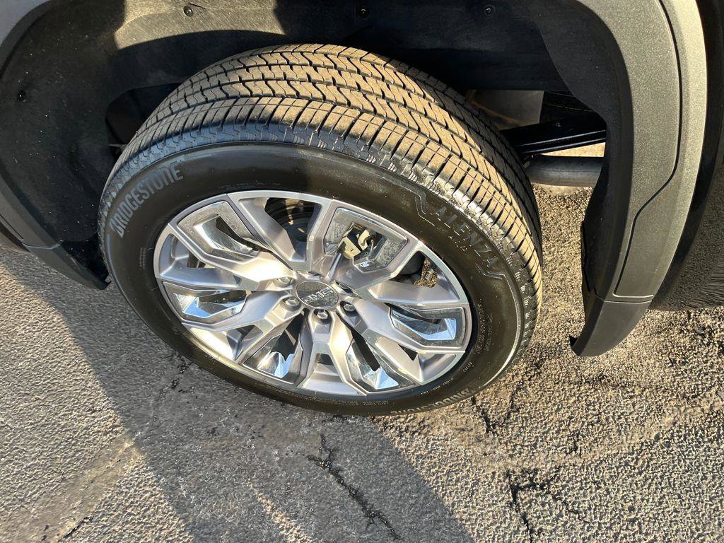Used 2024 GMC Sierra 1500 Denali AWD/4WD image 33
