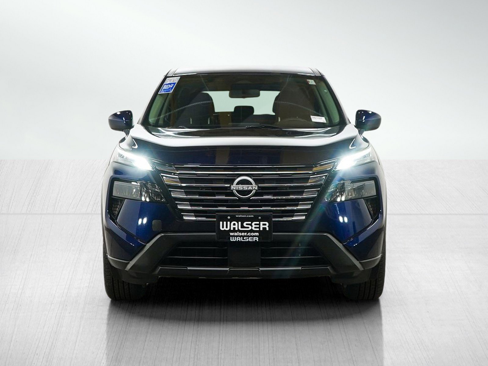 Used 2024 Nissan Rogue SV FWD image 9