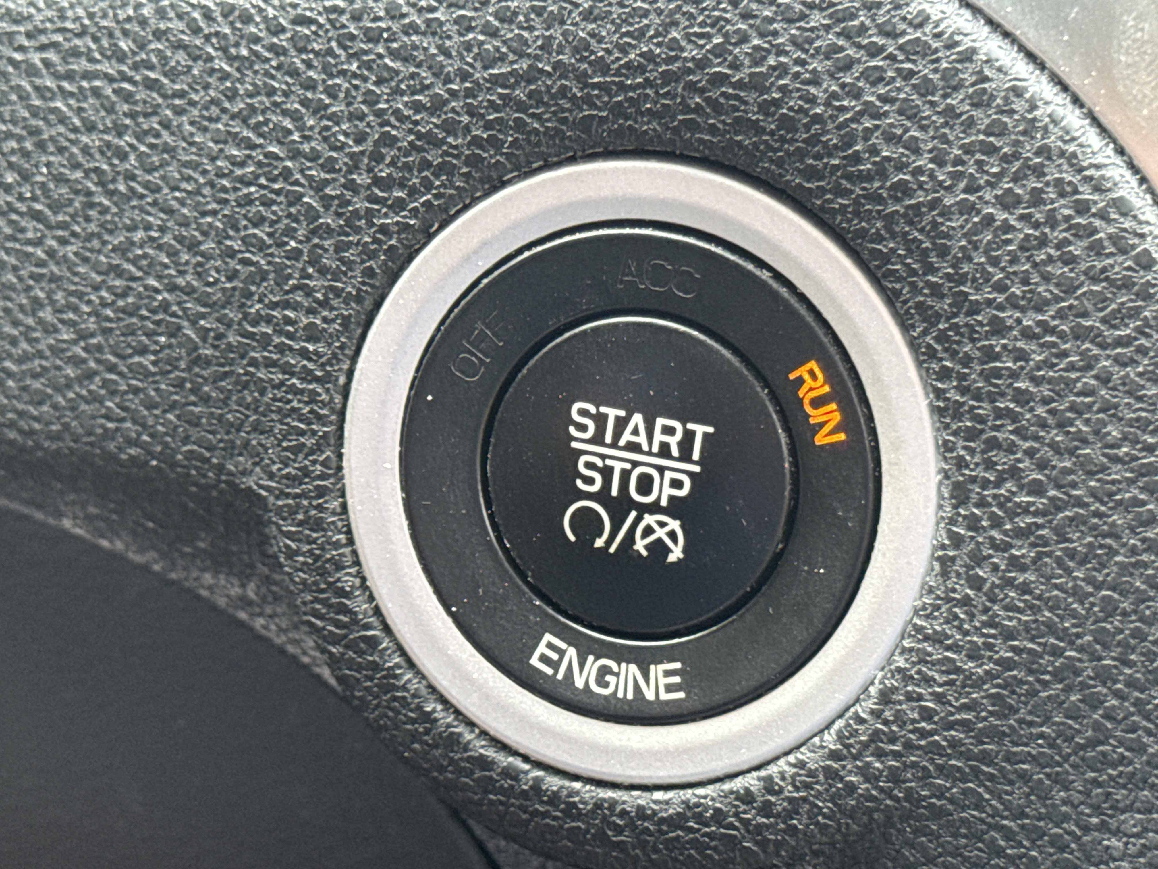 Used 2016 Chrysler 300 Limited RWD image 11