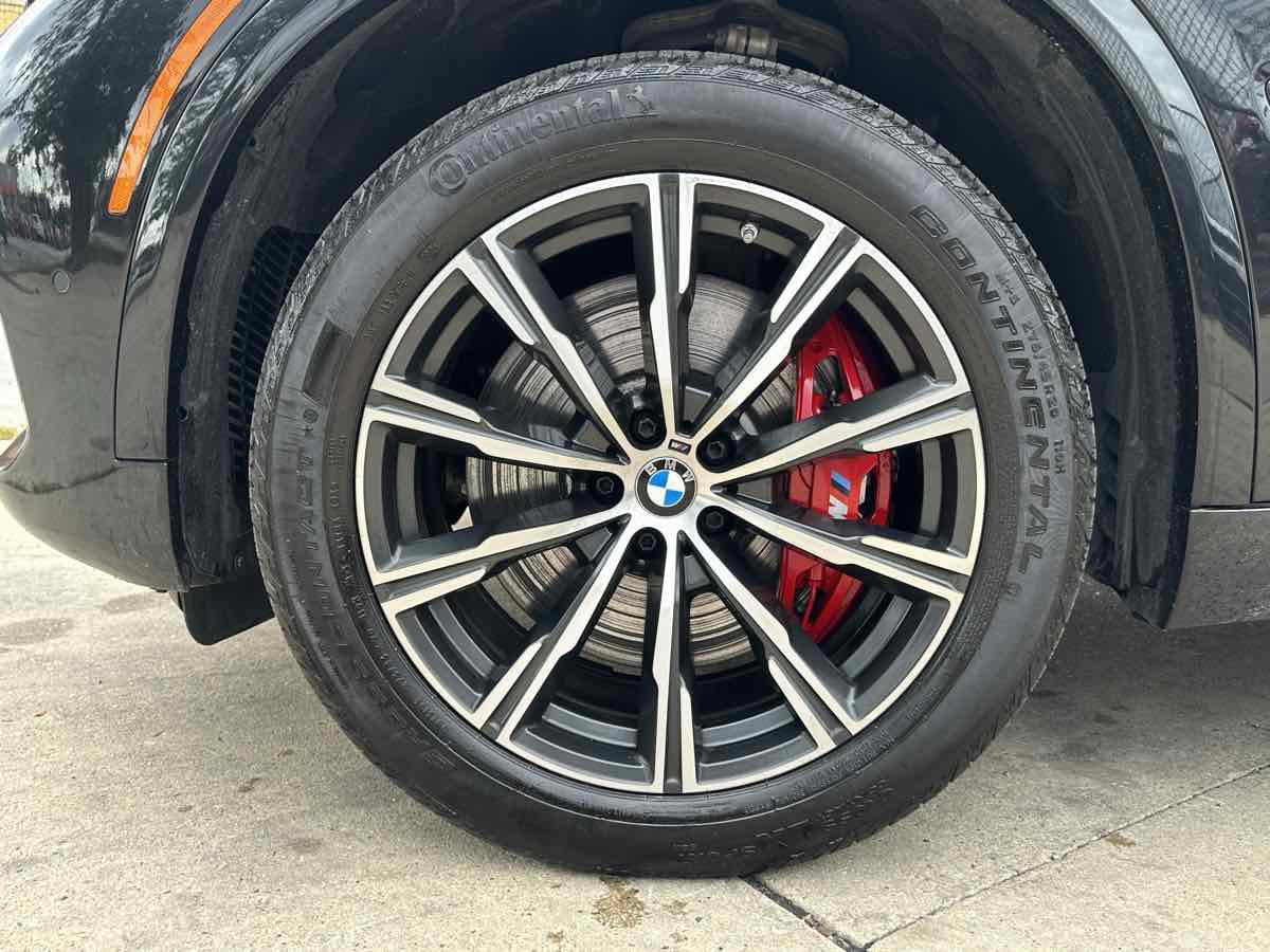 Used 2022 BMW X5 M50i w/ Premium Package AWD/4WD image 9