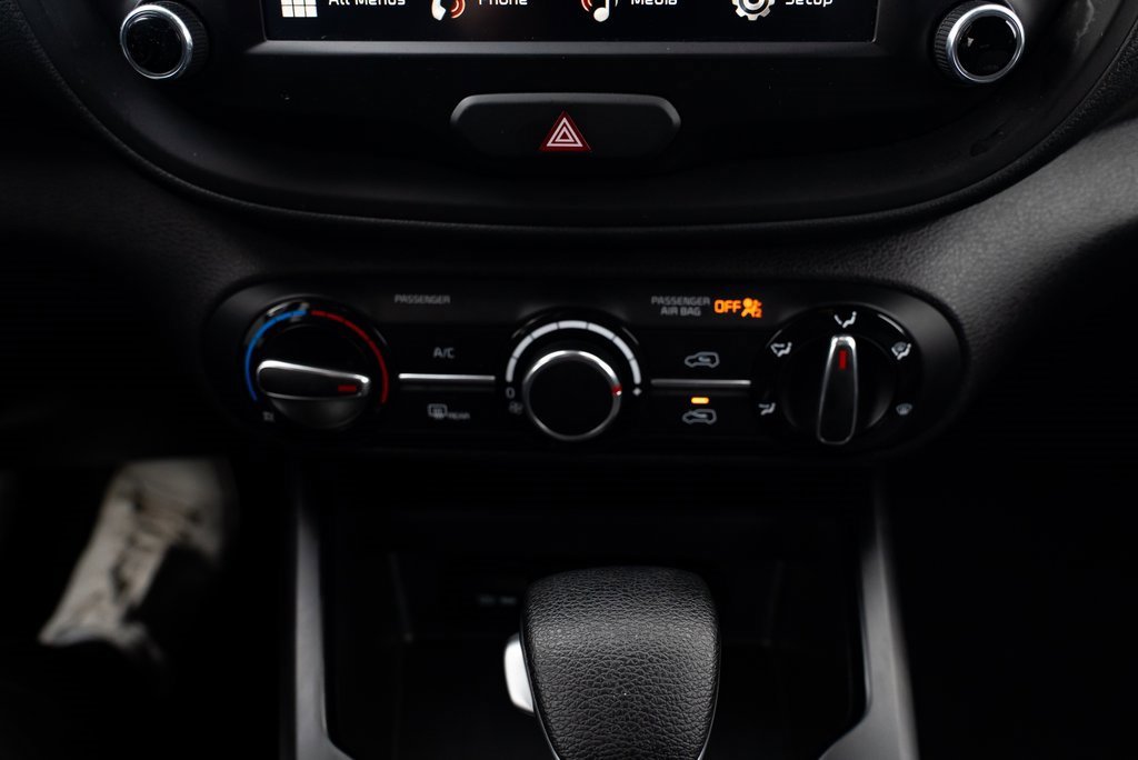 Used 2024 Kia Soul LX w/ Option Group 015 image 16