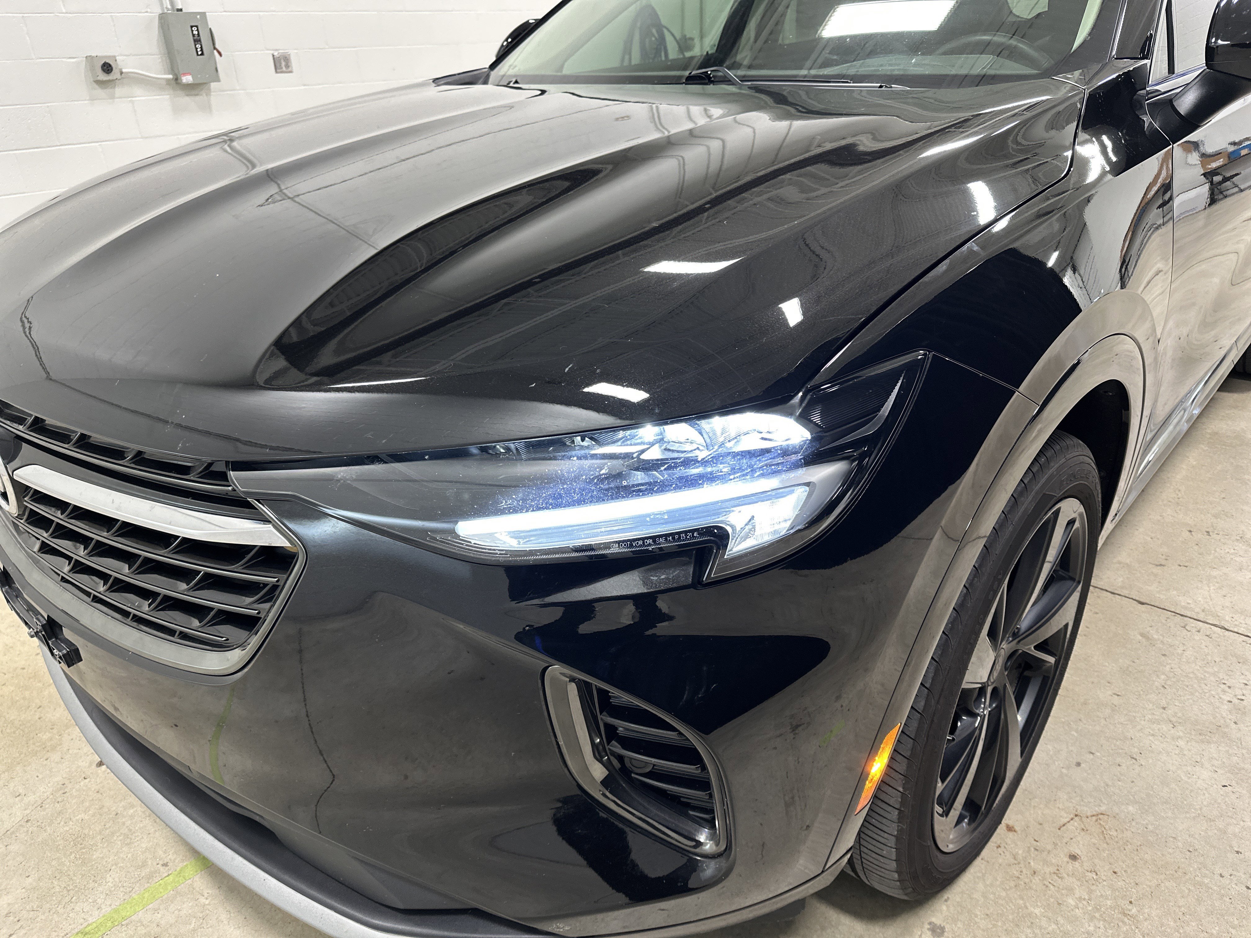 Used 2021 Buick Envision Essence w/ Technology Package I image 6