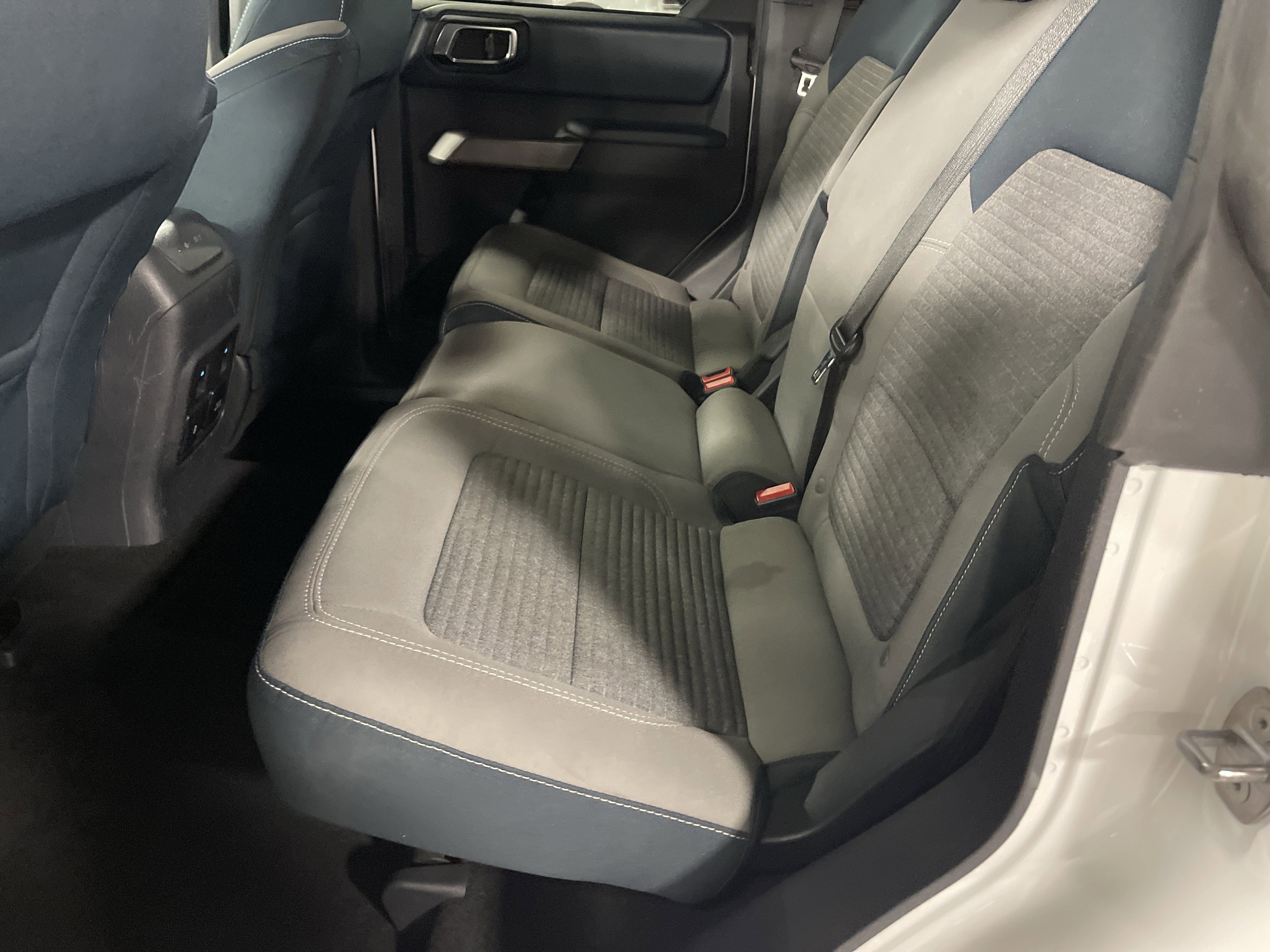 Used 2022 Ford Bronco Outer Banks image 11