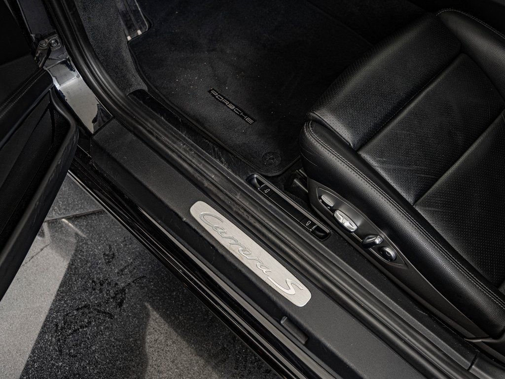 Used 2017 Porsche 911 Carrera S image 43