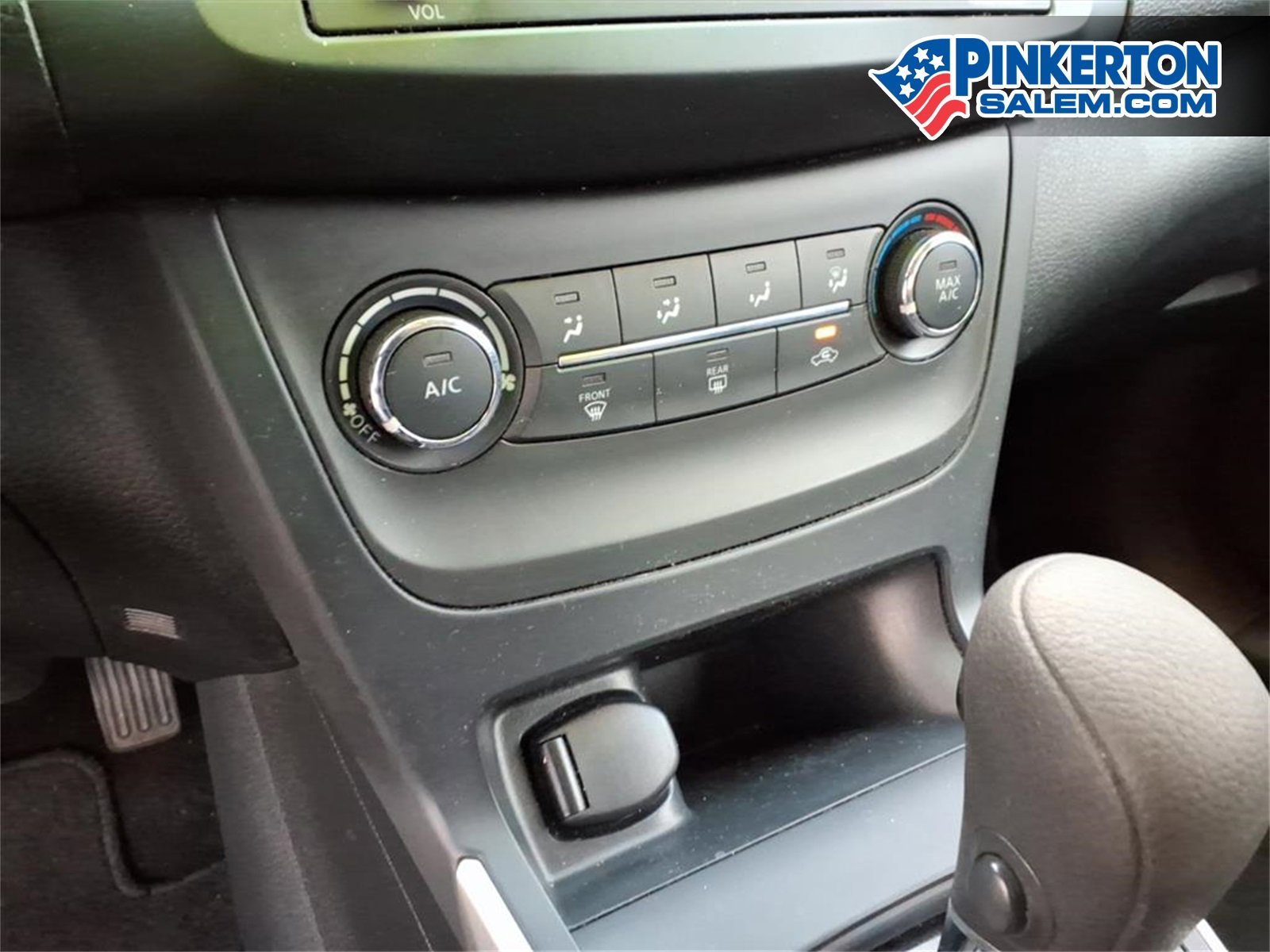 Used 2016 Nissan Sentra S image 22