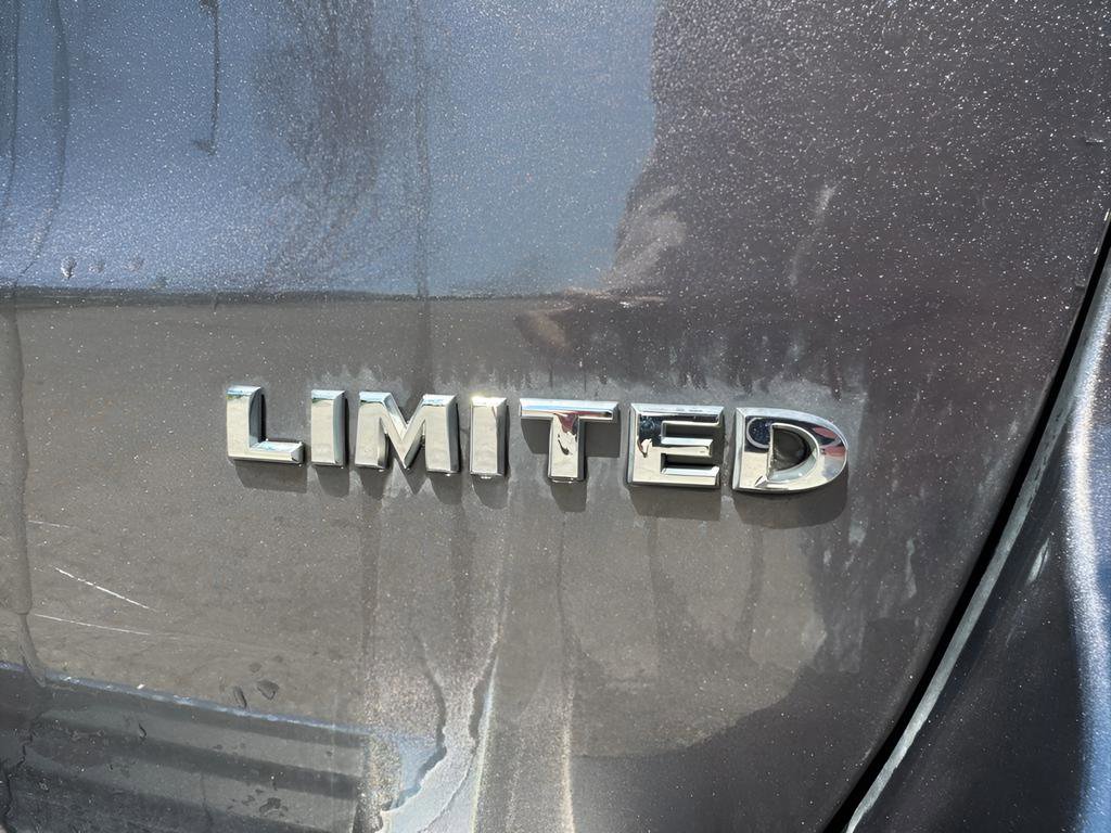 Used 2018 Jeep Grand Cherokee Limited w/ Luxury Group II image 9