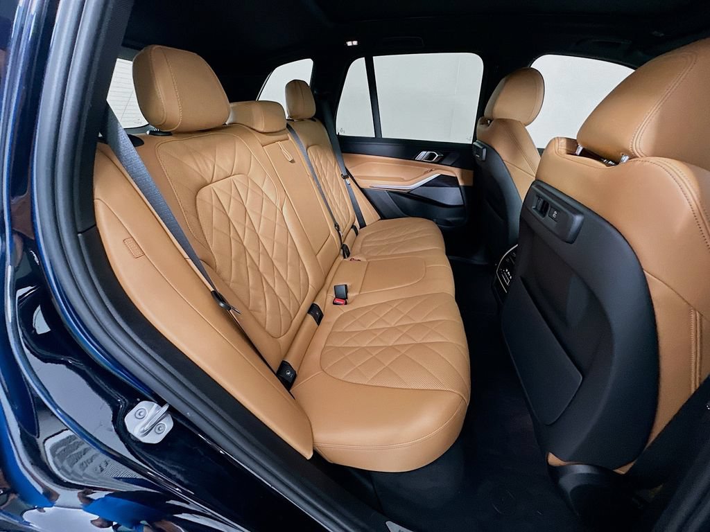 Used 2023 BMW X5 sDrive40i w/ M Sport Package RWD image 28