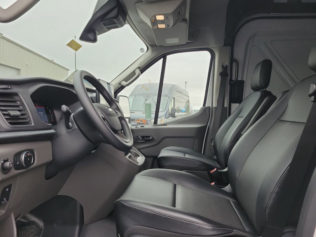 New 2026 Ford Transit 250 148 Medium Roof image 18