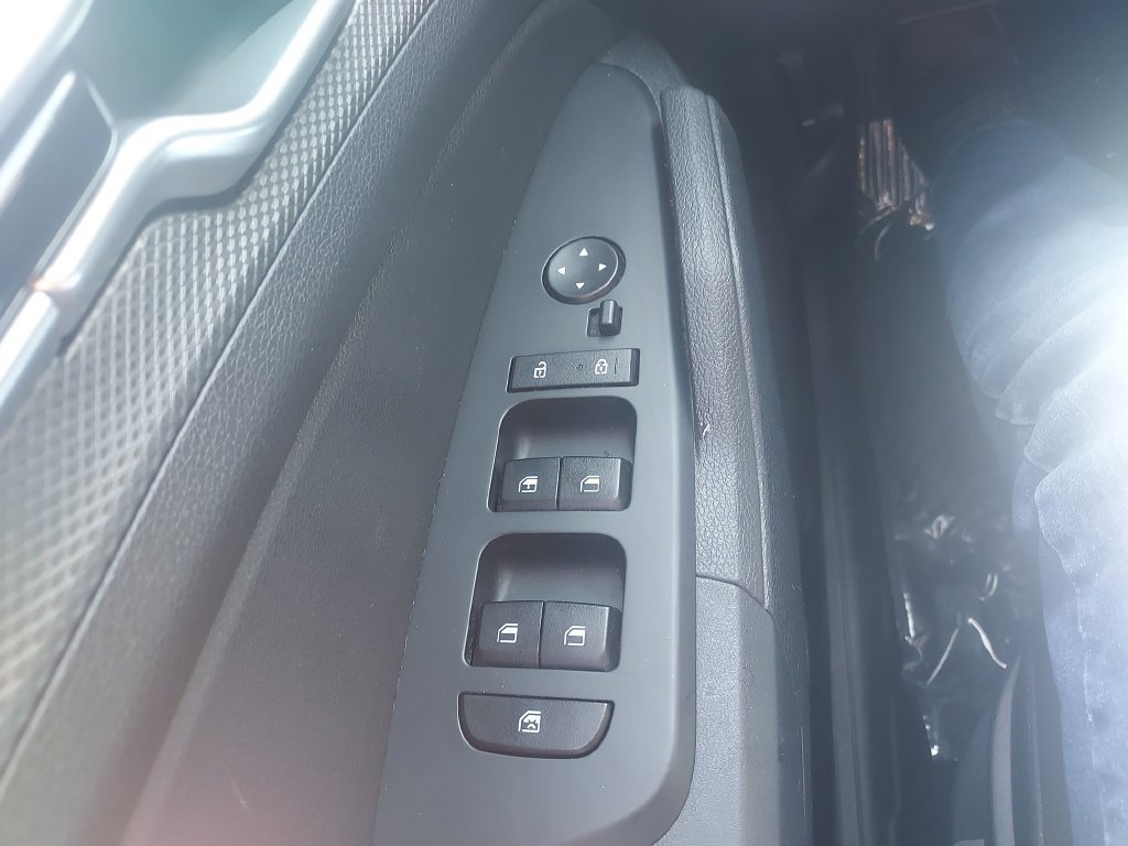 Used 2023 Kia Sportage LX FWD image 25