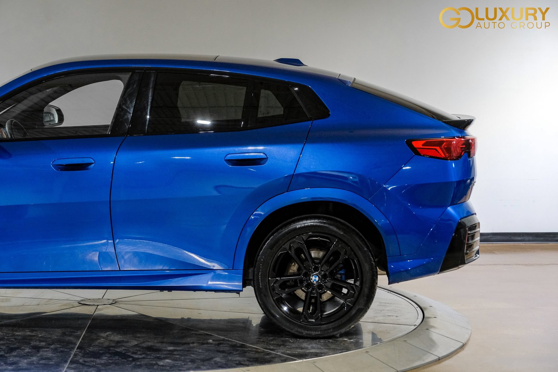 Used 2025 BMW X2 xDrive28i AWD/4WD image 15