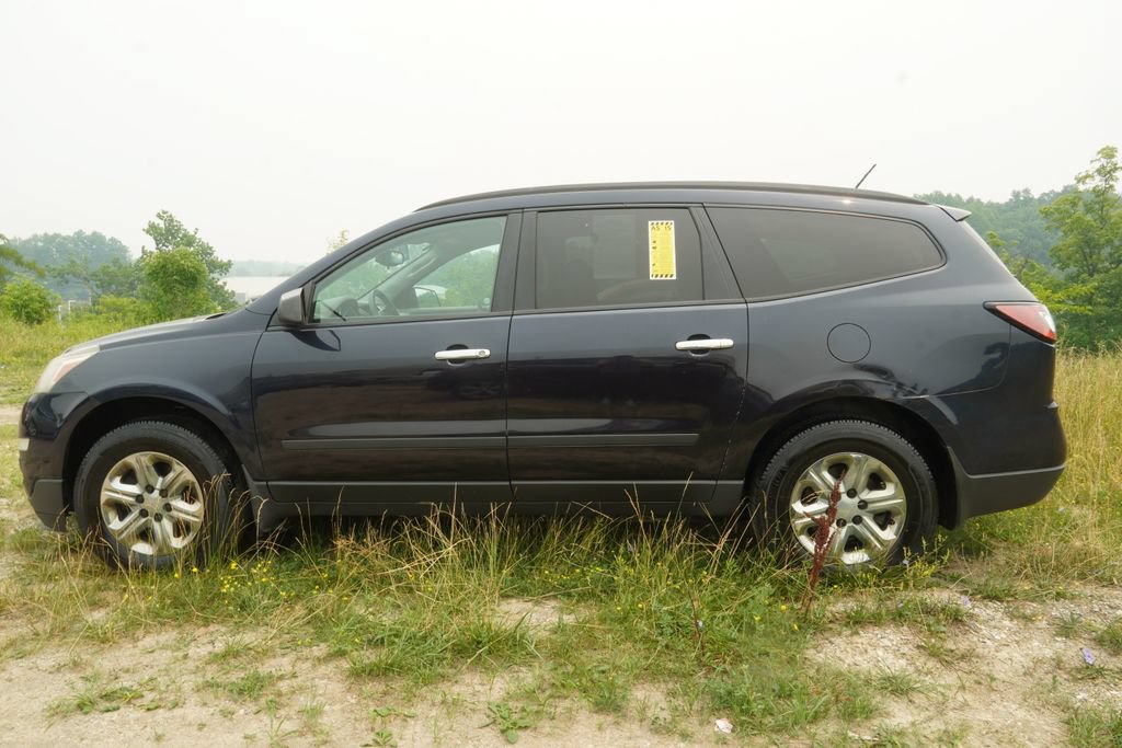 Used 2015 Chevrolet Traverse LS AWD/4WD image 2