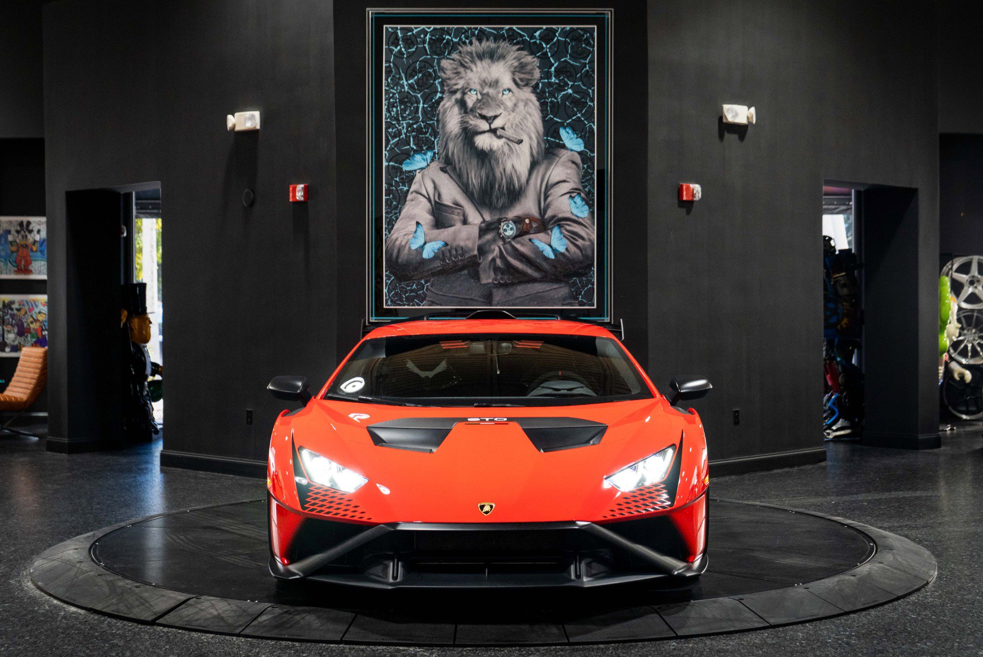 Used 2022 Lamborghini Huracan STO image 19