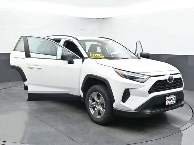 Used 2024 Toyota RAV4 LE AWD/4WD image 48