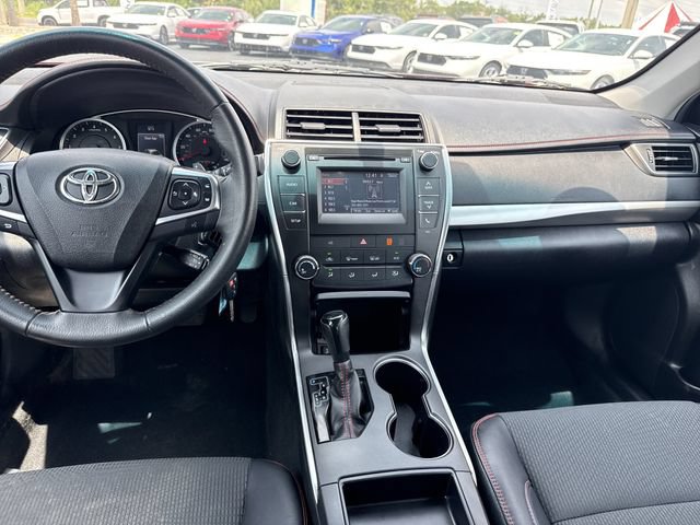 Used 2017 Toyota Camry SE FWD image 20
