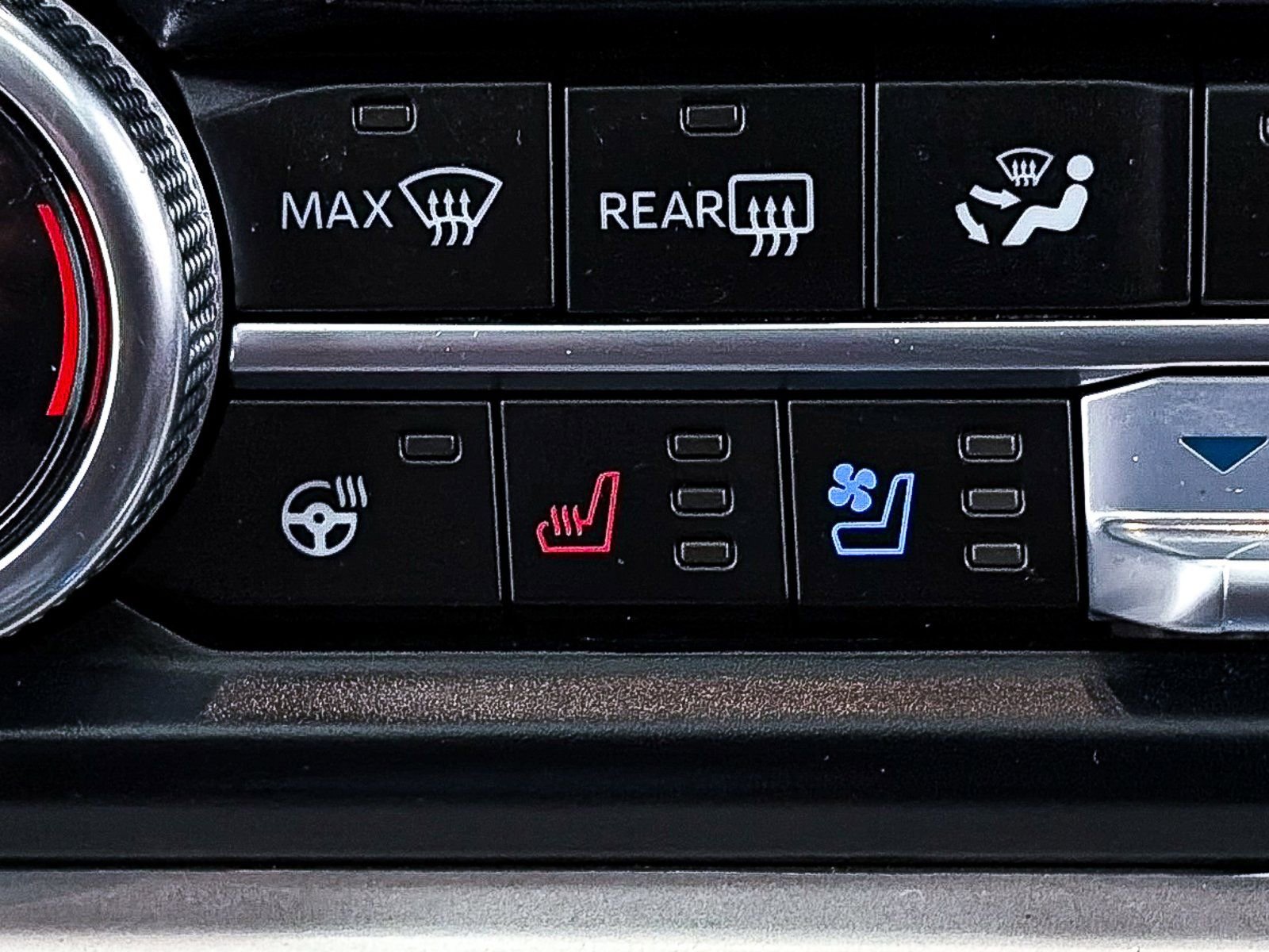 Used 2023 Ford Expedition Limited image 26