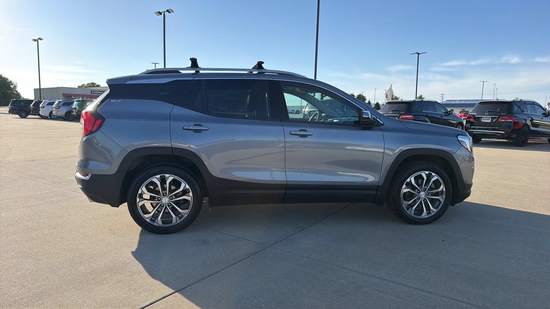 Used 2018 GMC Terrain SLT w/ Preferred Package AWD/4WD image 21