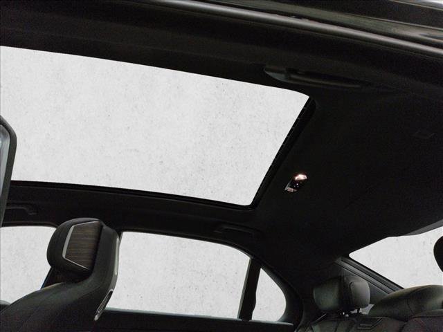 Used 2024 BMW 760i xDrive w/ Premium Package image 20