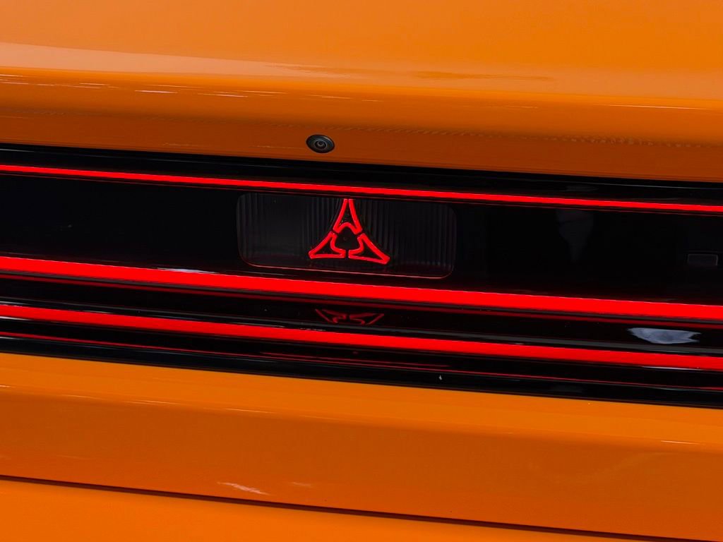 Used 2025 Dodge Charger R/T w/ Sun & Sound Package image 14