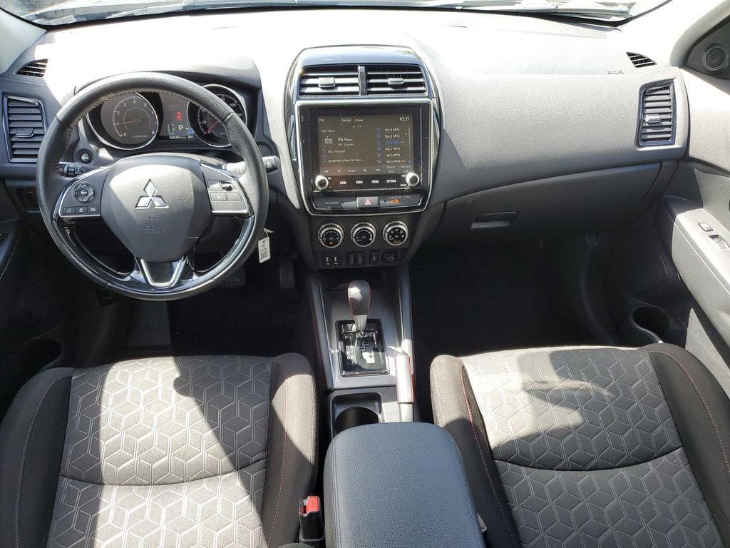Used 2023 Mitsubishi Outlander Sport LE image 12