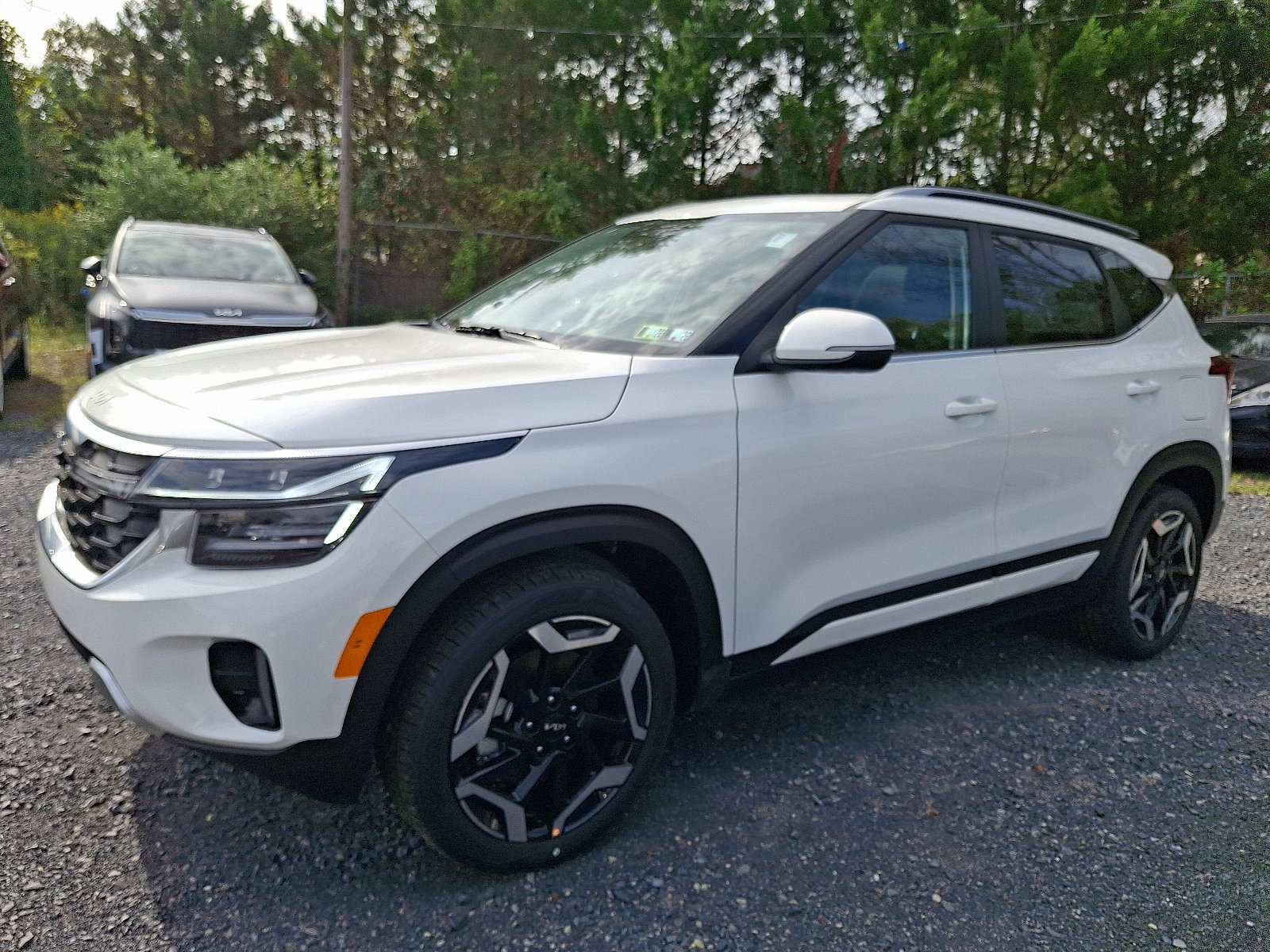 New 2026 Kia Seltos SX image 2