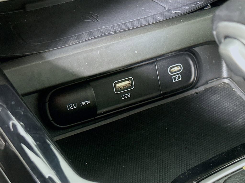 Used 2025 Kia Soul EX image 30