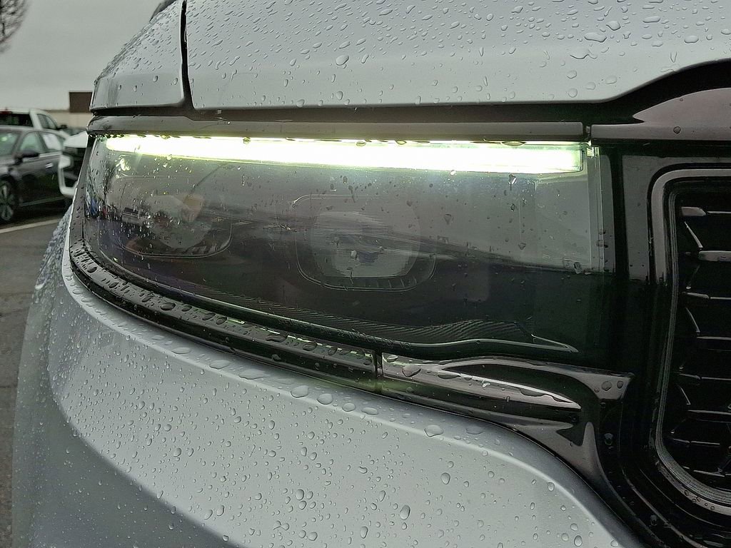 Used 2024 Jeep Grand Wagoneer L Series II w/ Quick Order Packagew 28T image 9