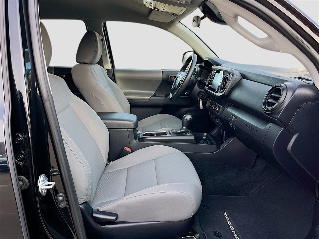 Used 2022 Toyota Tacoma SR w/ SR Convenience Package image 26