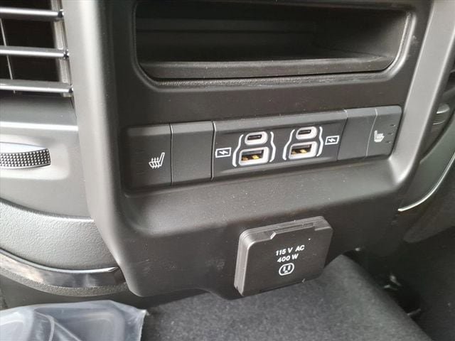 New 2025 RAM 2500 Limited image 18