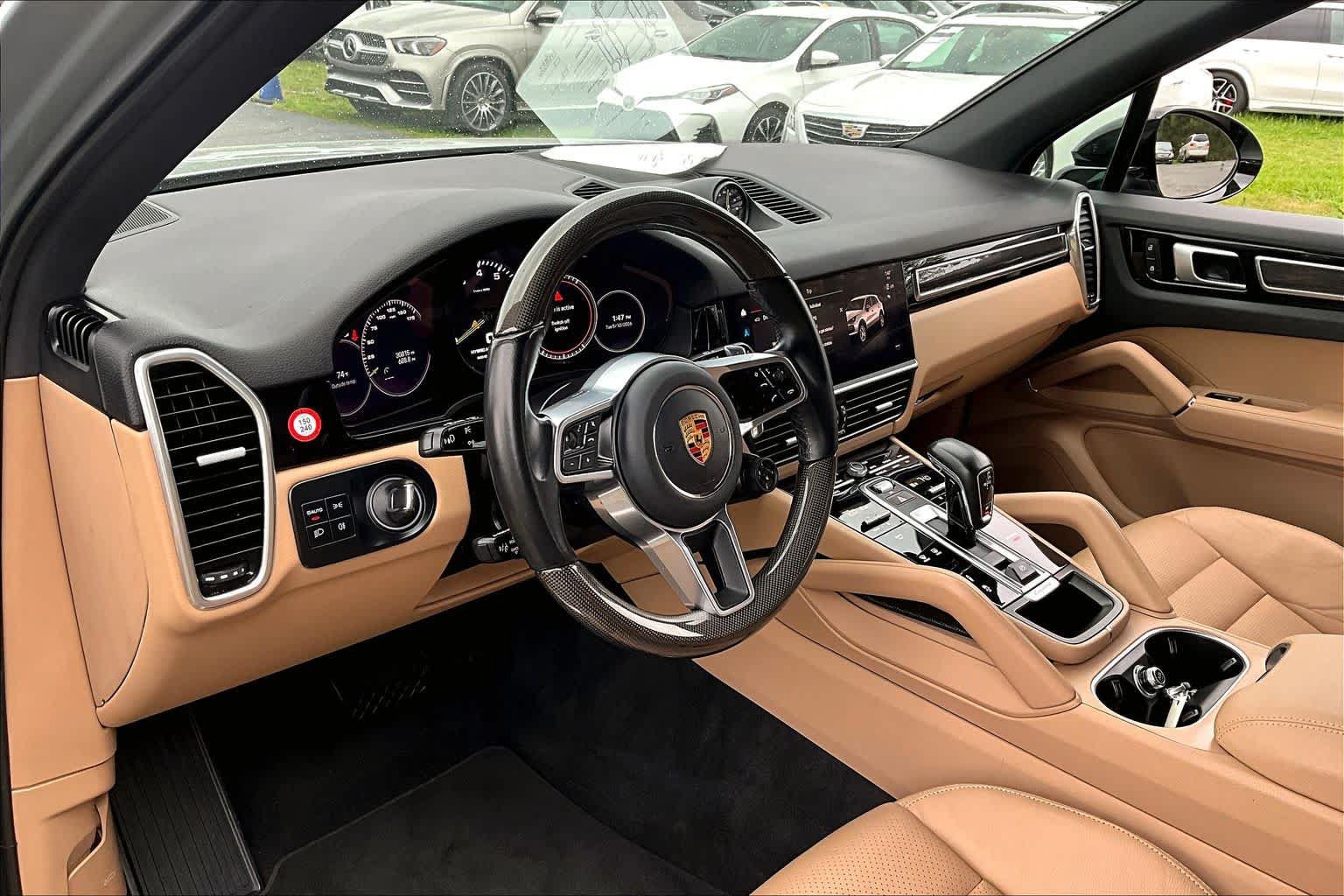 Used 2022 Porsche Cayenne E-Hybrid AWD/4WD image 16
