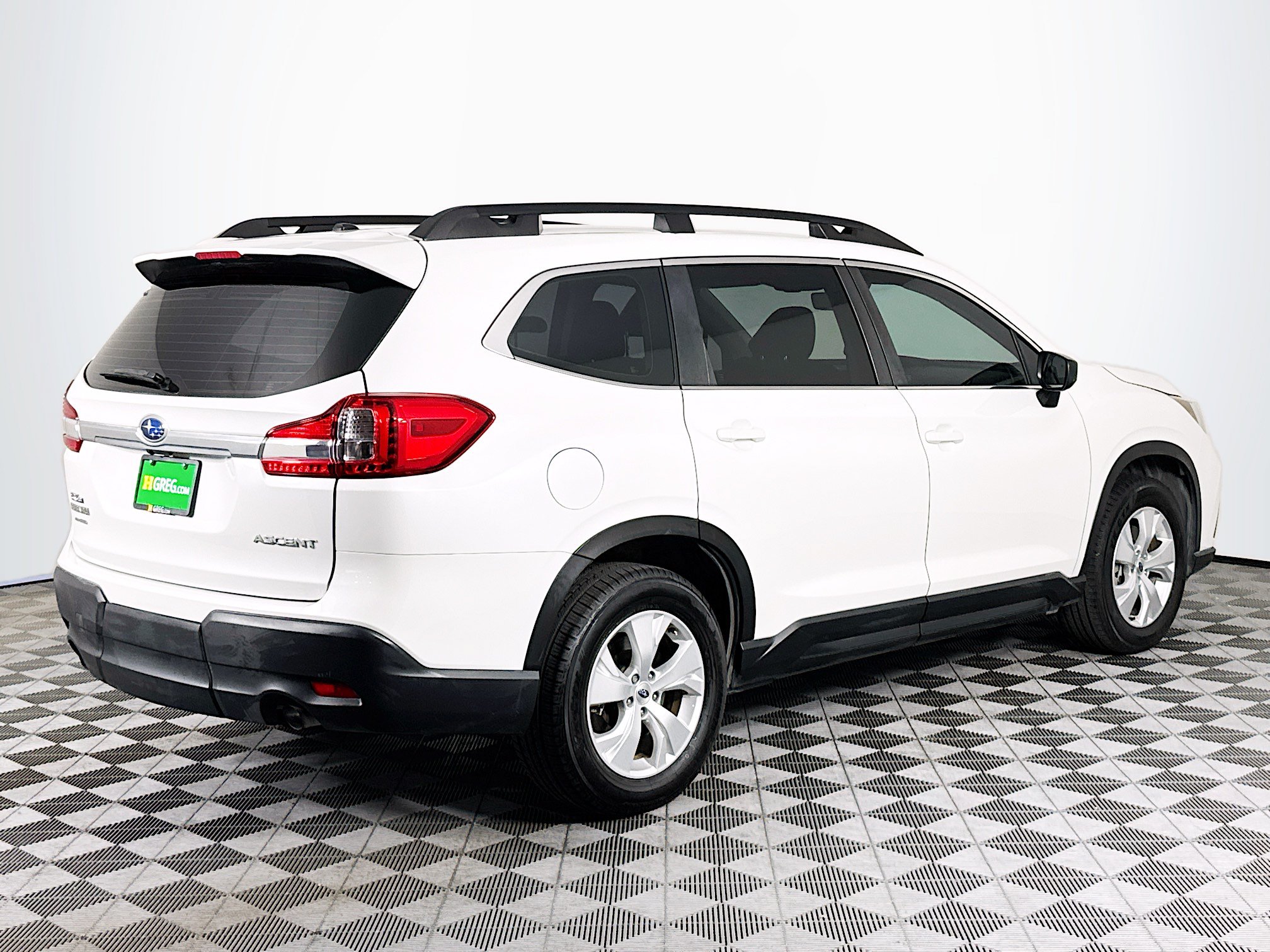 Used 2019 Subaru Ascent 8-Passenger AWD/4WD image 10