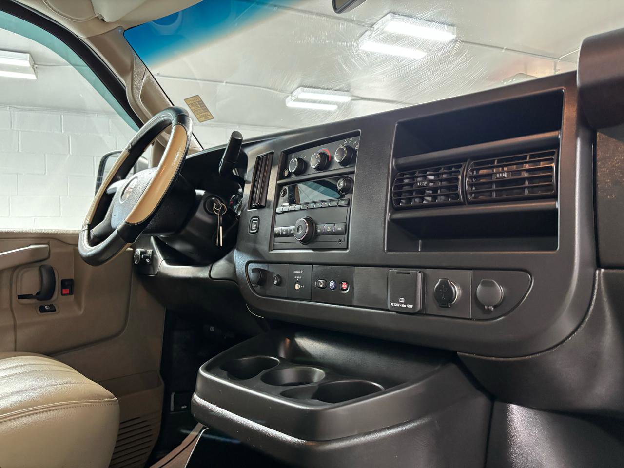 Used 2020 GMC Savana 2500 w/ Driver Convenience Package RWD image 16